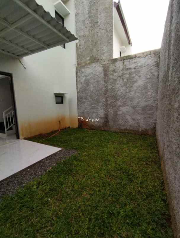 dijual rumah jl raden saleh depok