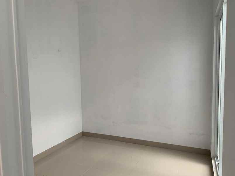 dijual rumah jl raya cigorowong jl