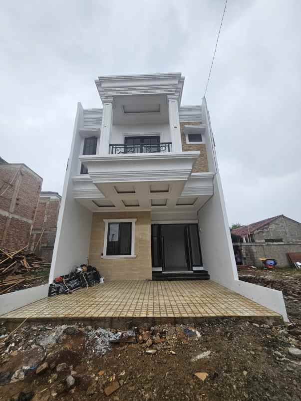 dijual rumah jl raya ciherang sukatani