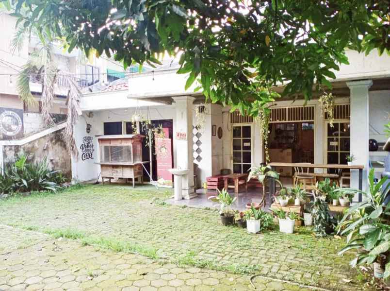 dijual rumah jl raya jagakarsa