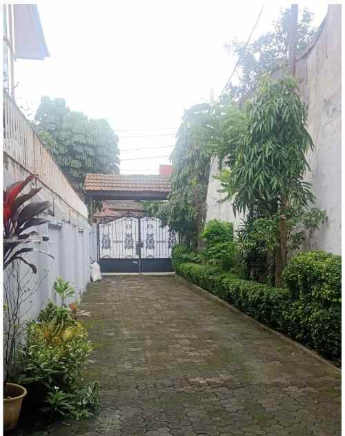 dijual rumah jl raya jatipadang kec