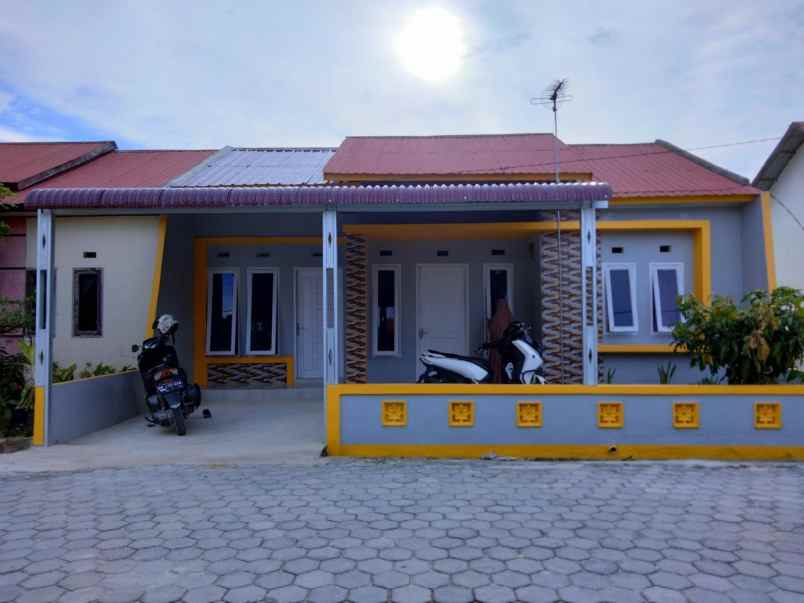 dijual rumah jl rimbo panjang