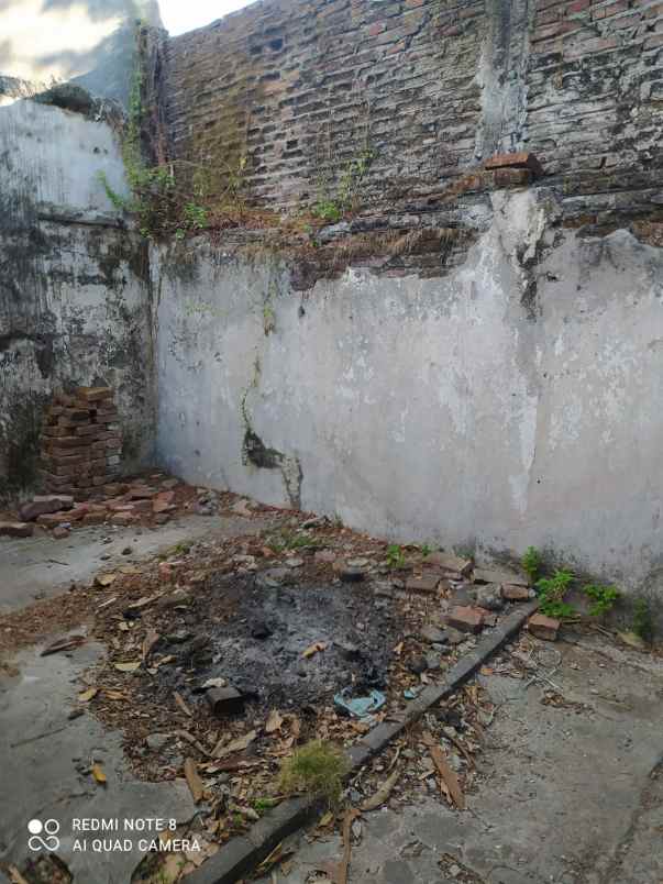 dijual rumah jl simpang darmo