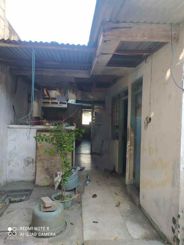 dijual rumah jl simpang darmo