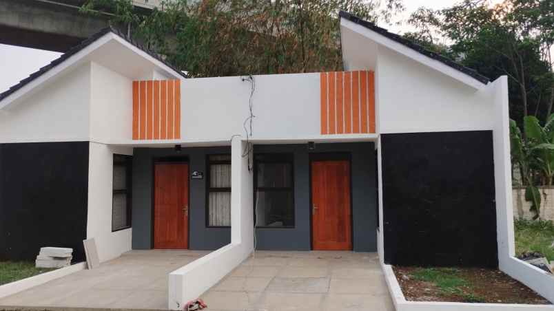 dijual rumah jl simpati rt 03 05