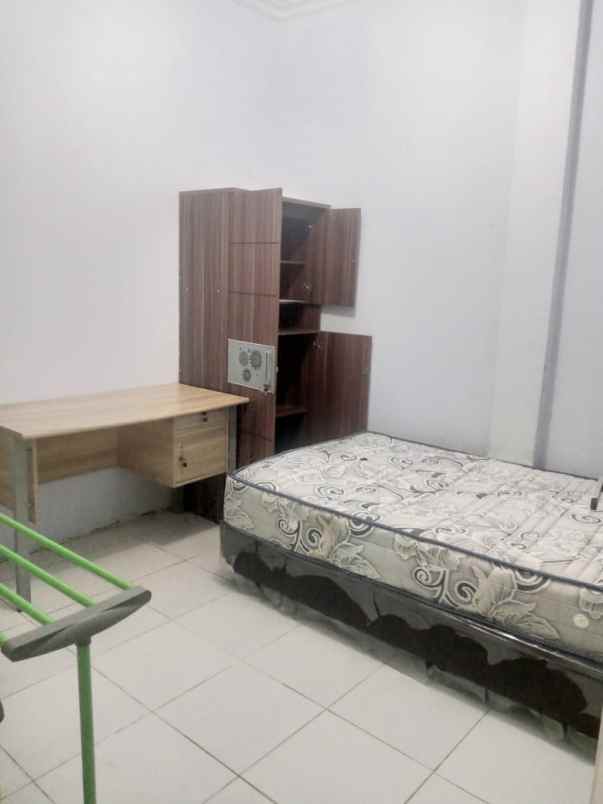 dijual rumah jl suka karya