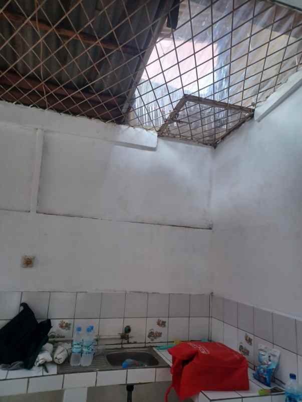 dijual rumah jl taman lotus 3