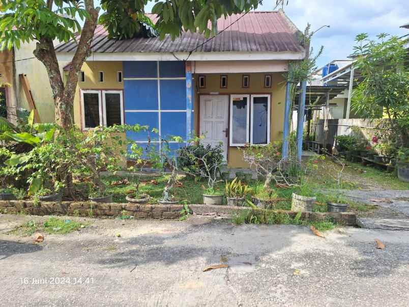 dijual rumah jl tengkubey