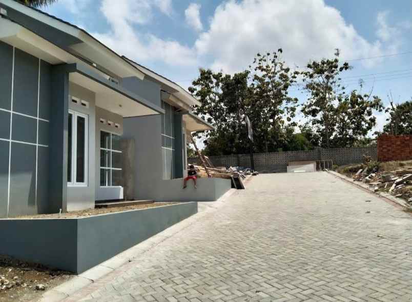 dijual rumah jl wates km 9 sedayu bantul