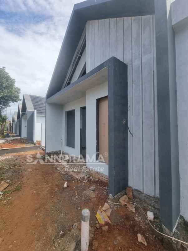 dijual rumah jln raya bojongsari sawangan