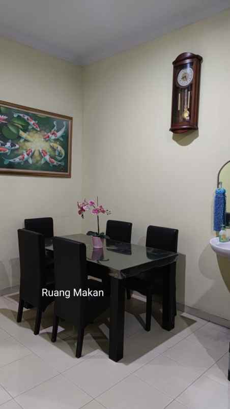 dijual rumah jlnnraya kangkung grogol