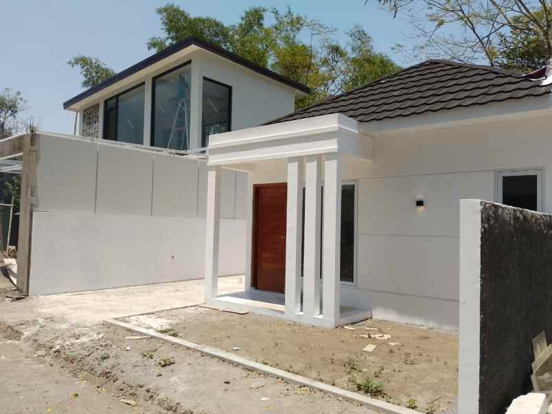 dijual rumah kalasan