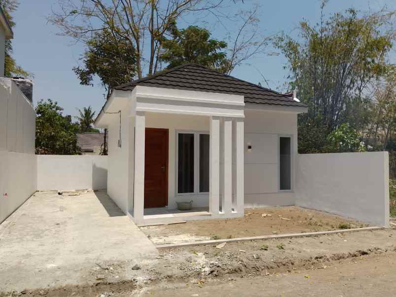 dijual rumah kalasan