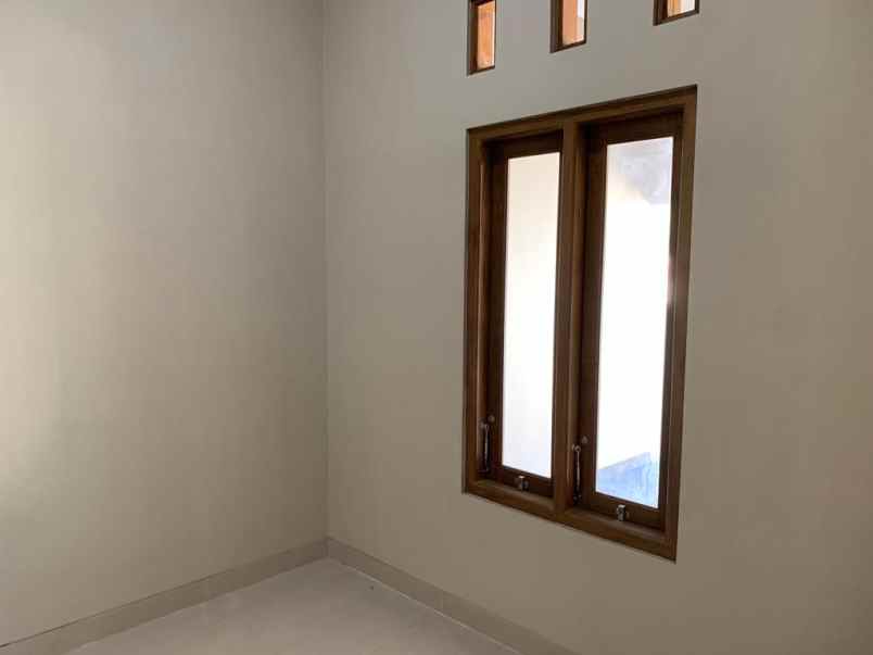 dijual rumah kalasan