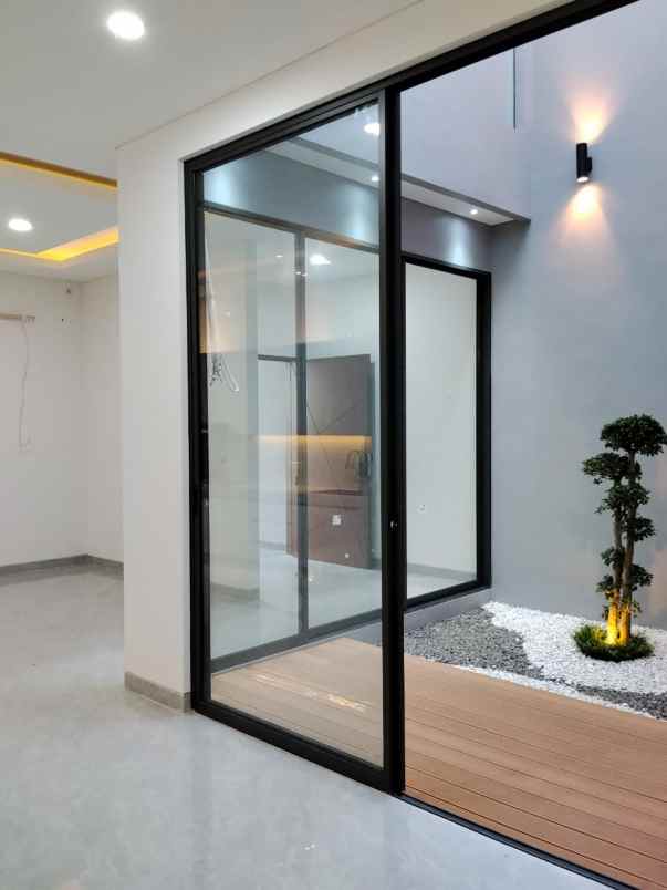 dijual rumah kalikepiting