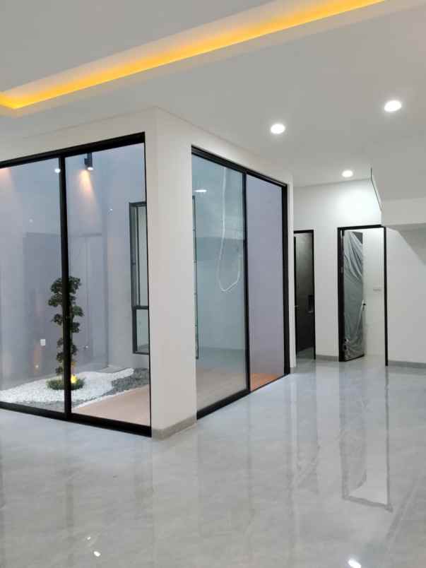 dijual rumah kalikepiting