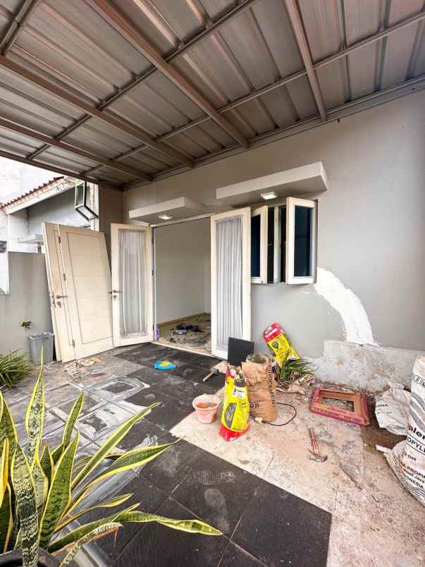 dijual rumah kalisari