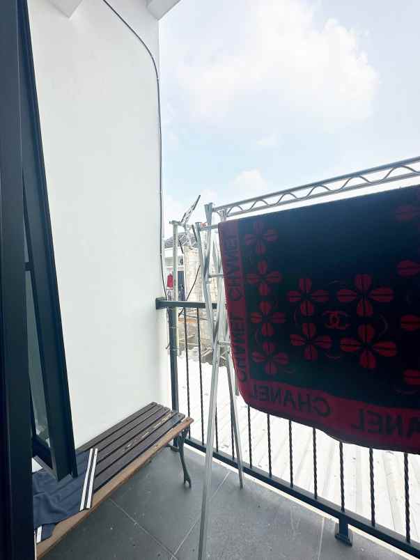 dijual rumah kalisari