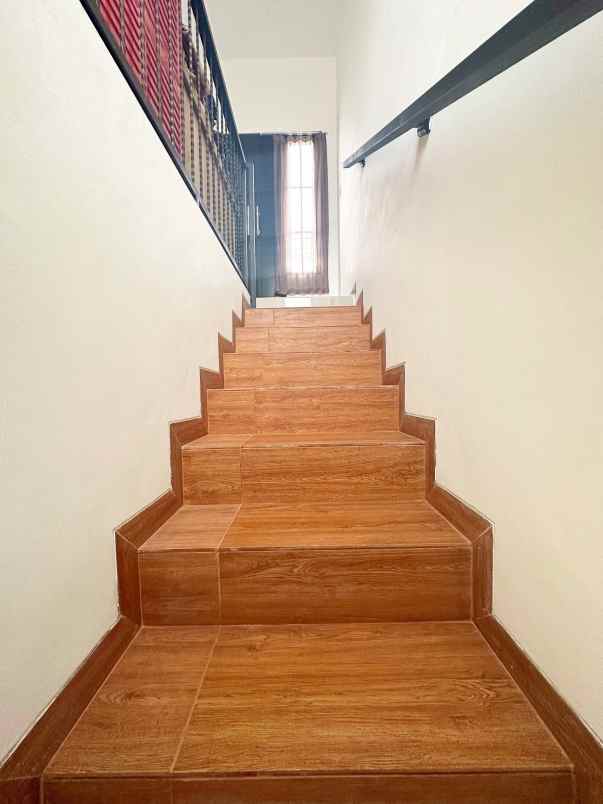dijual rumah kalisari