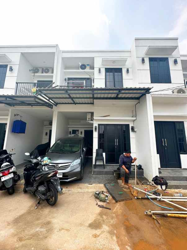 dijual rumah kalisari