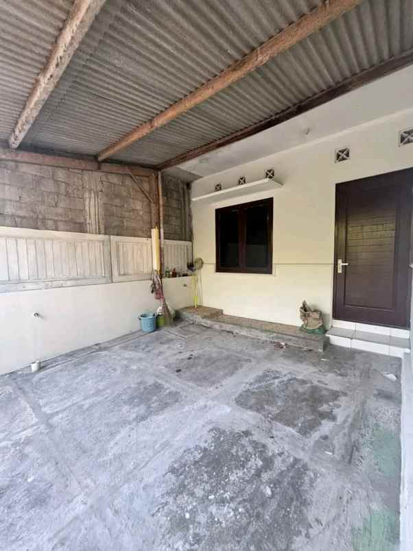 dijual rumah kampus unriyo