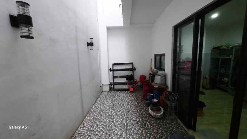 dijual rumah kav dki meruya kembangan