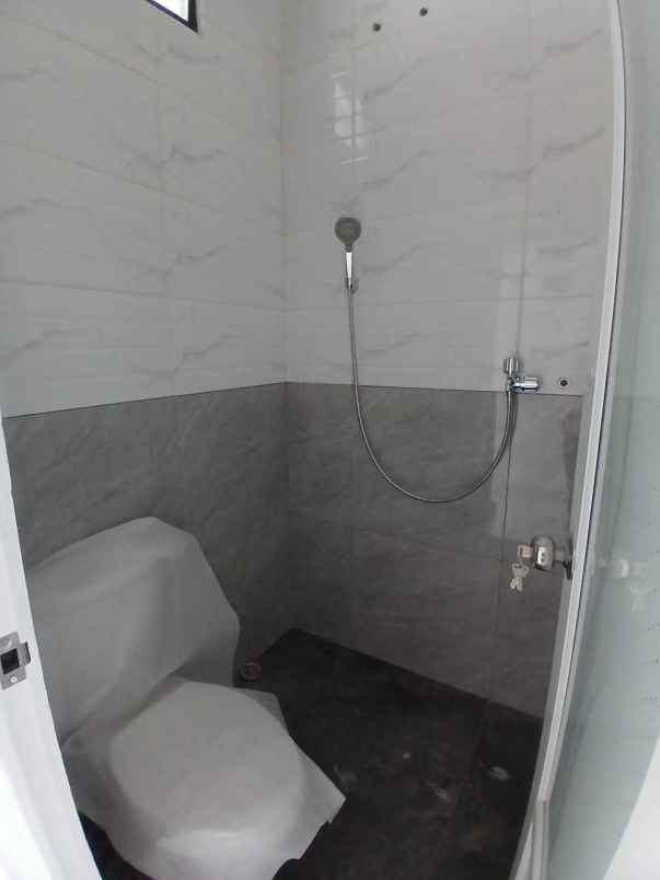dijual rumah kavling ui tanah baru depok
