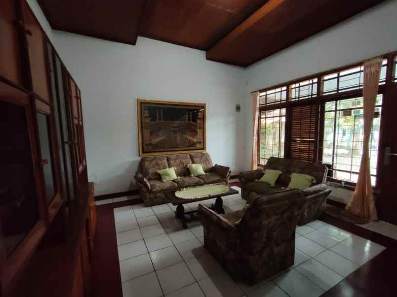 dijual rumah kawalu