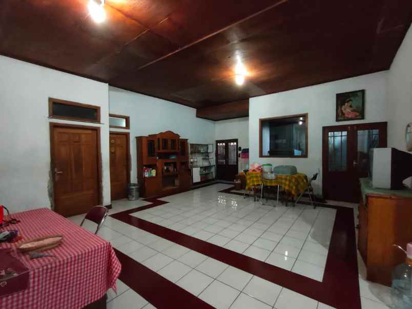 dijual rumah kawalu