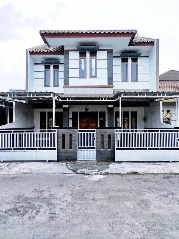 dijual rumah kawaluyaan indah bandung