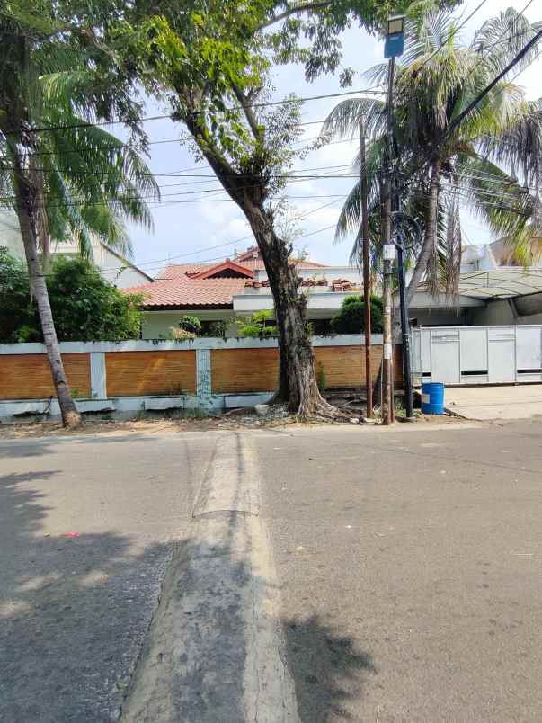 dijual rumah kayu mas