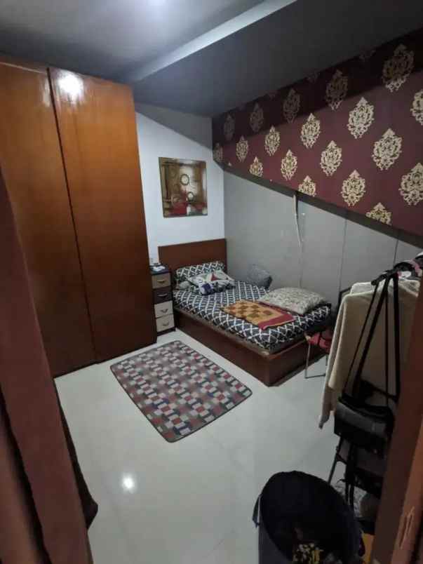 dijual rumah kebagusan