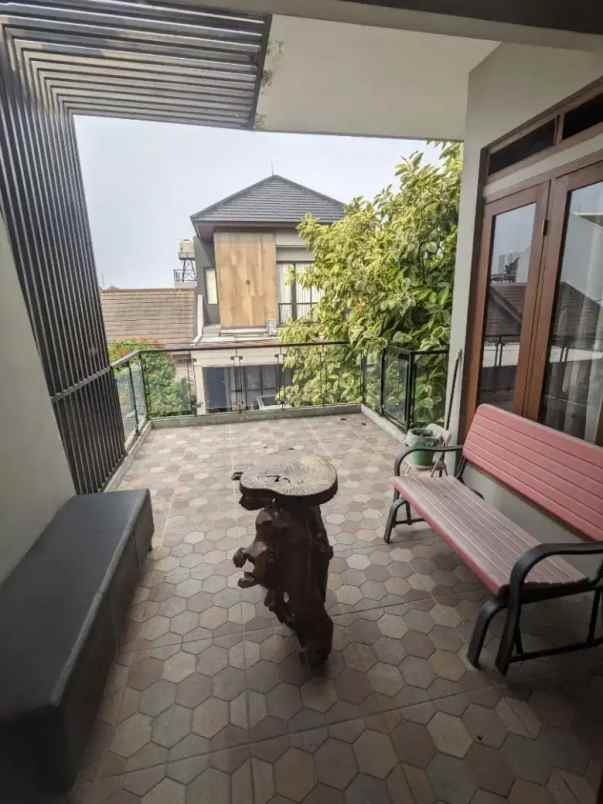 dijual rumah kebagusan