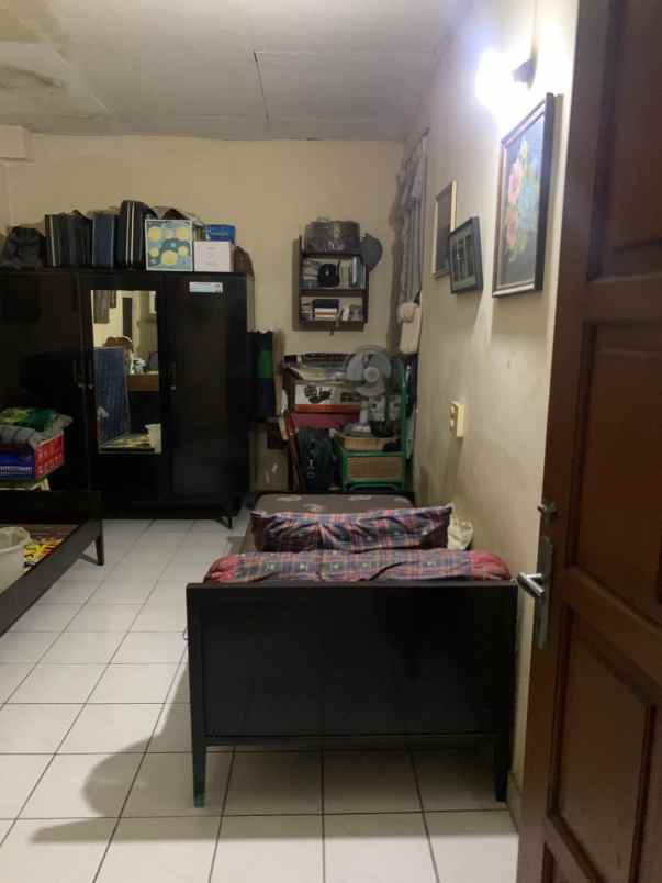 dijual rumah kebayoran lama
