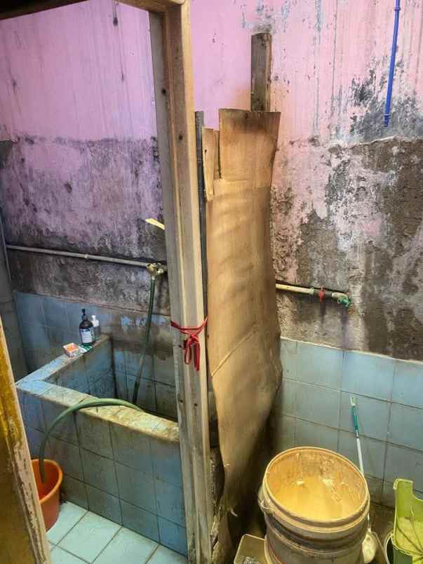 dijual rumah kebon mede kamal kalideres