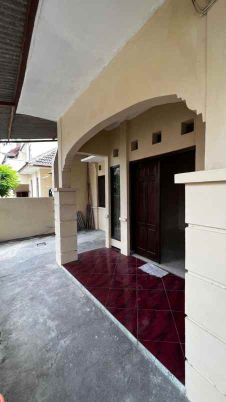 dijual rumah kebraon indah permai