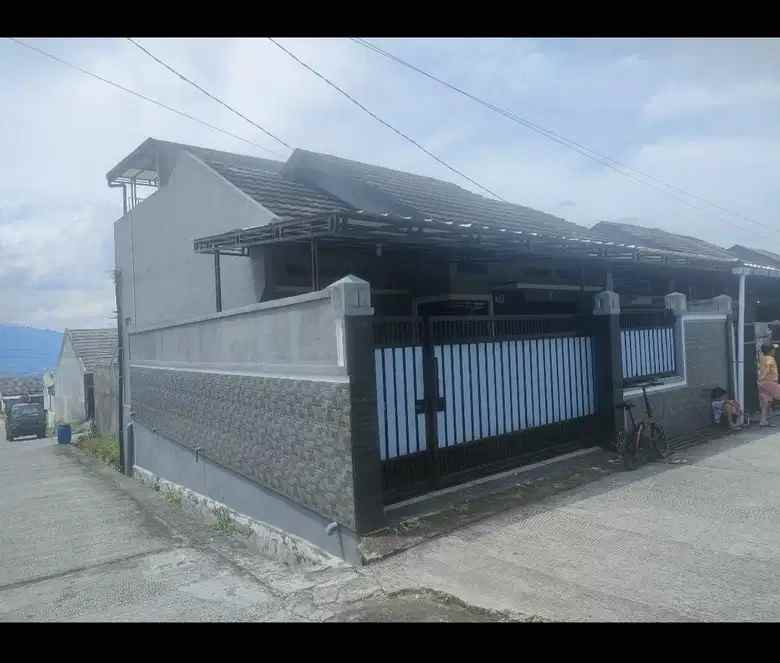 dijual rumah kec karangpawitan garut