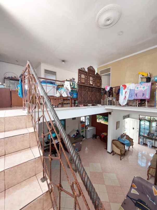 dijual rumah kelapa dua kebun jeruk