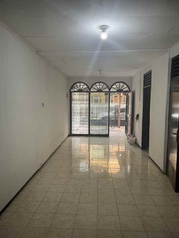 dijual rumah kelapa gading