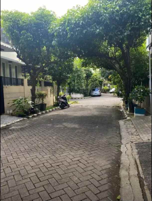 dijual rumah kemang pratama 1 bekasi