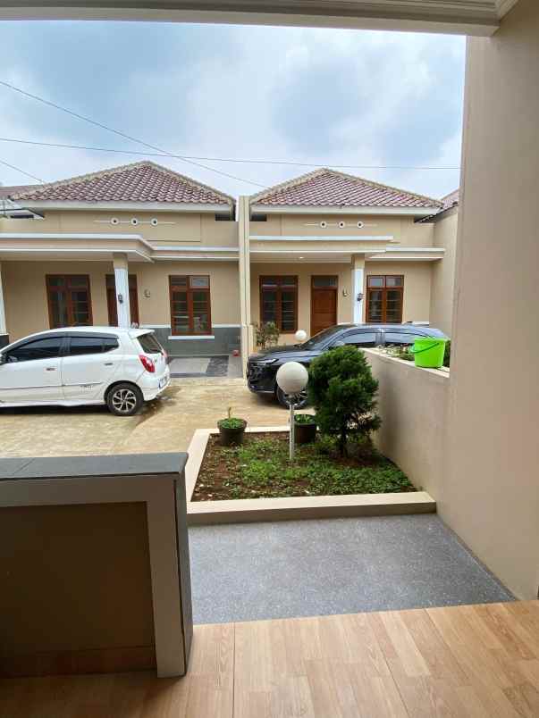 dijual rumah keradenan sukahati bogor