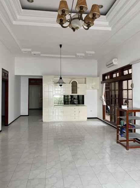 dijual rumah kertajaya indah timur