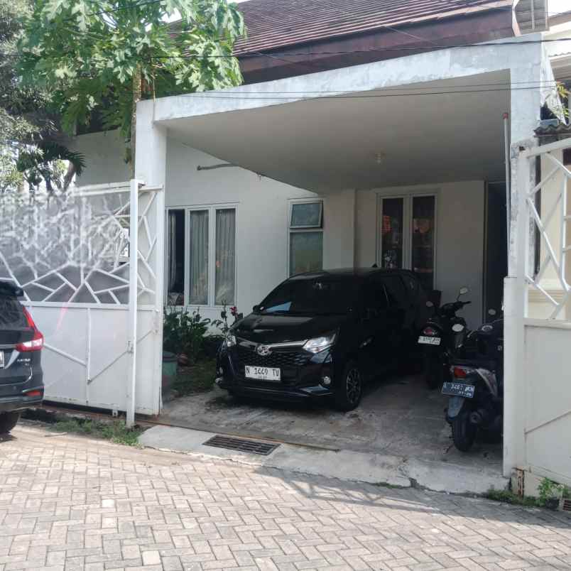 dijual rumah ketintang baru