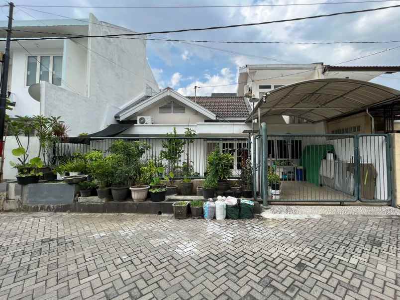 dijual rumah klampis semolo