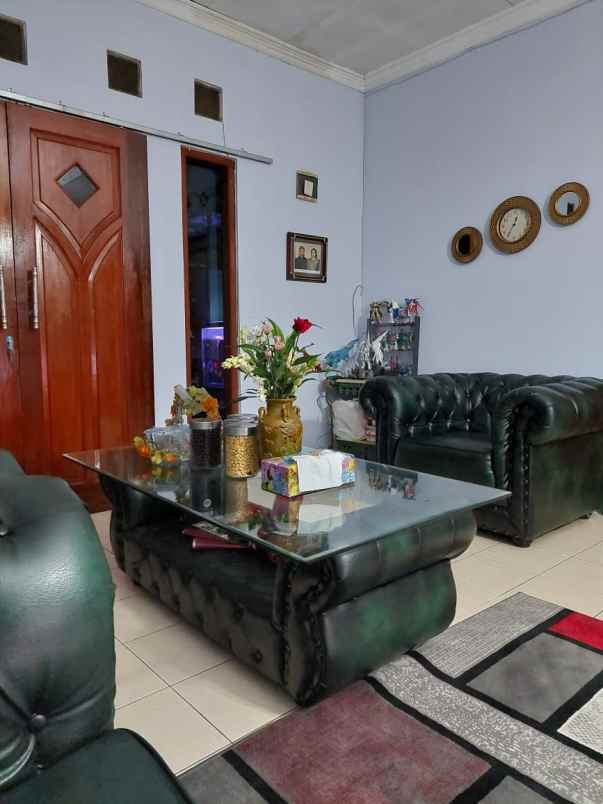 dijual rumah komplek dirgantara permai