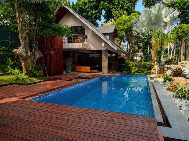 dijual rumah komplek eksklusif resort