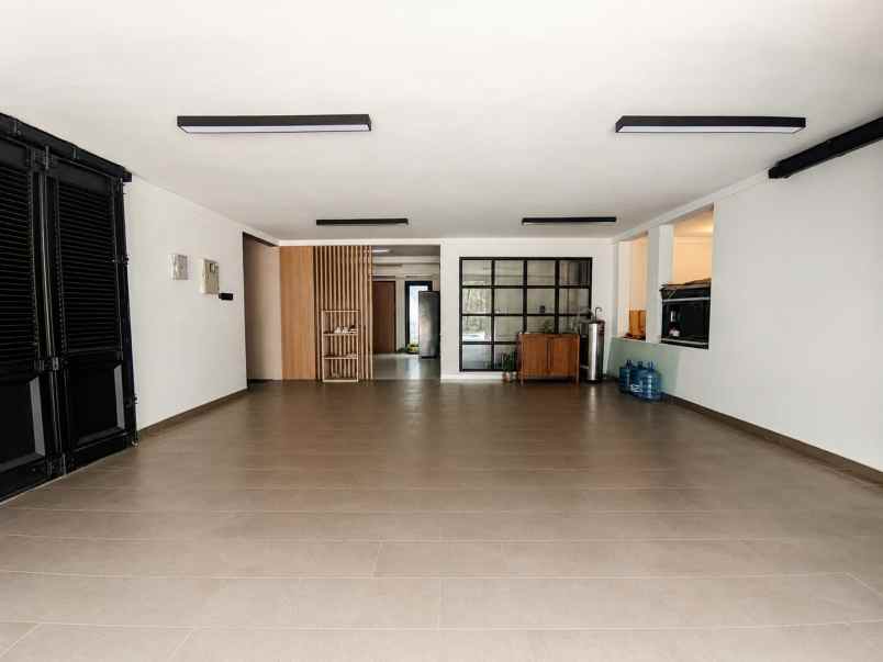 dijual rumah komplek eksklusif resort
