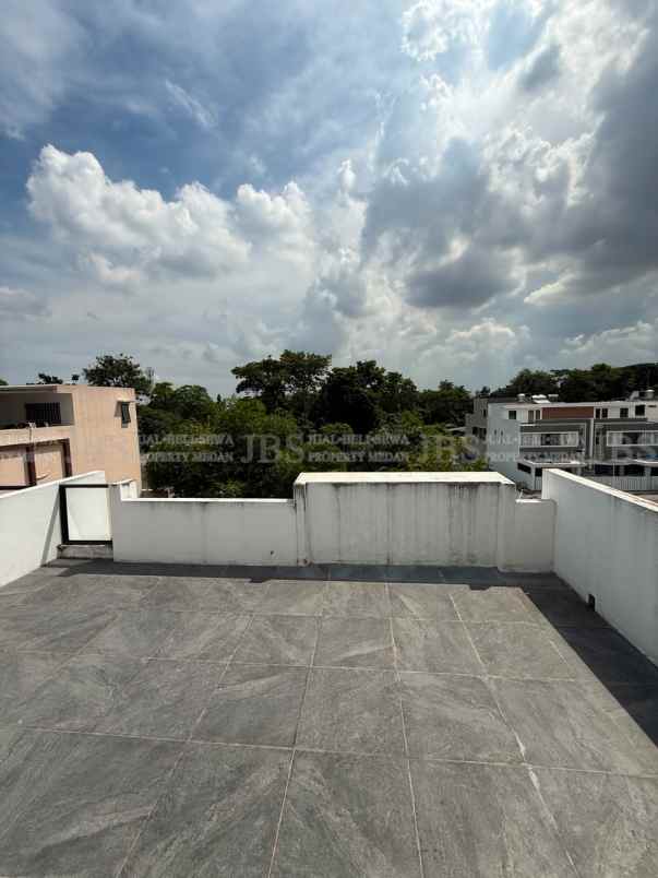 dijual rumah komplek green park type