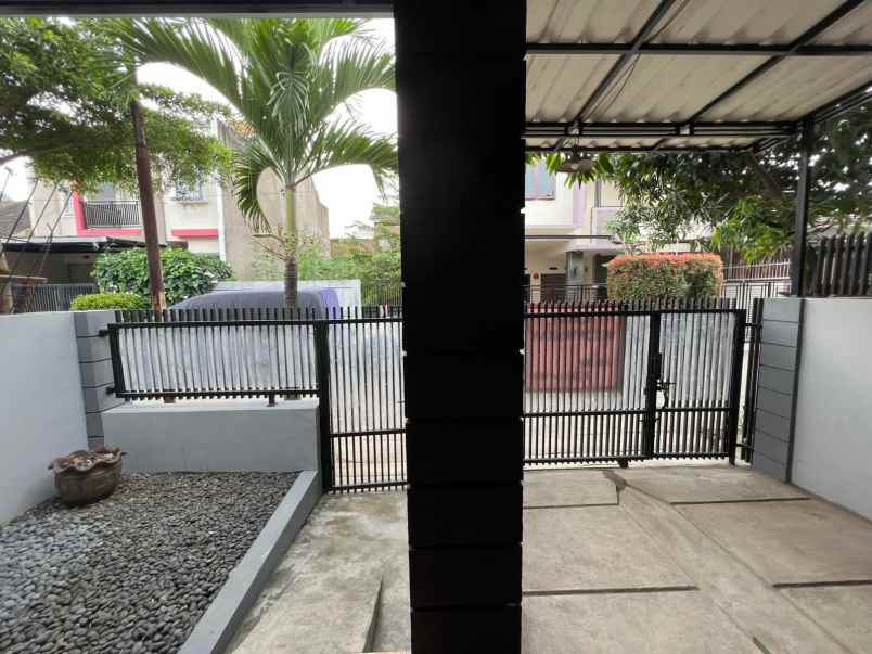 dijual rumah komplek kiara sari asri