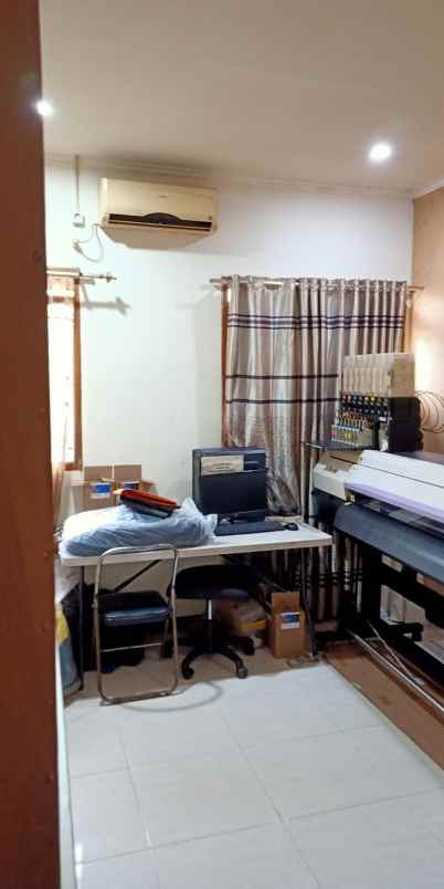 dijual rumah komplek kiara sari asri